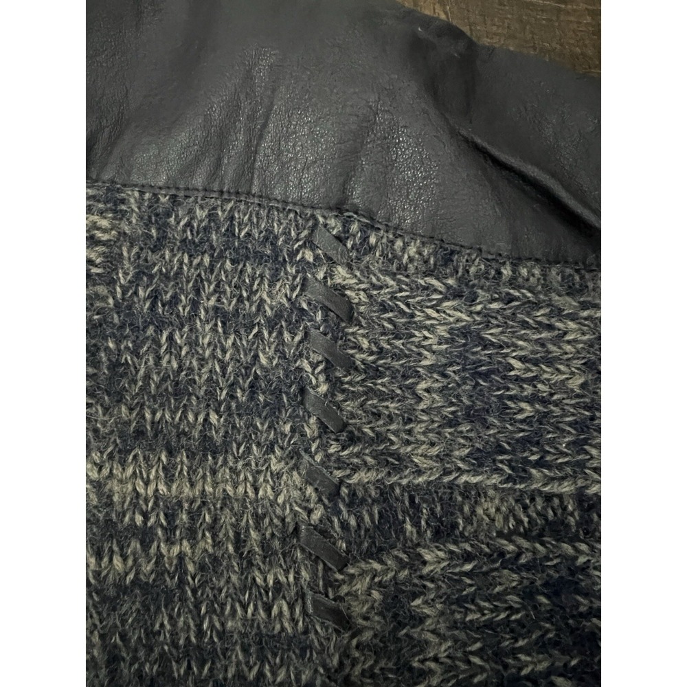 ICE Mens Cosby Style Blue Tan Knit Y2K 100% Wool Leather Accent Sweater M 80-90s - Picture 8 of 11